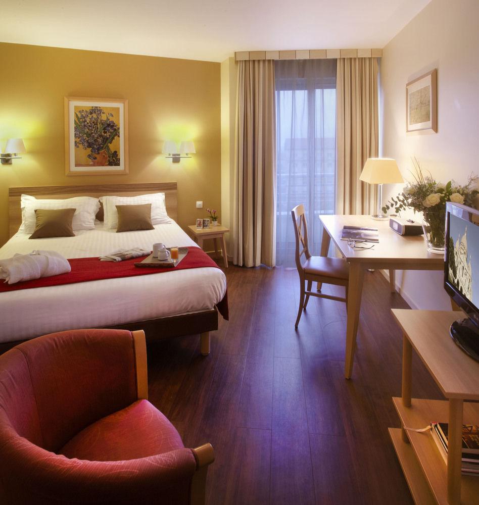 Residence Inn By Marriott Paris Didot Montparnasse Exterior photo