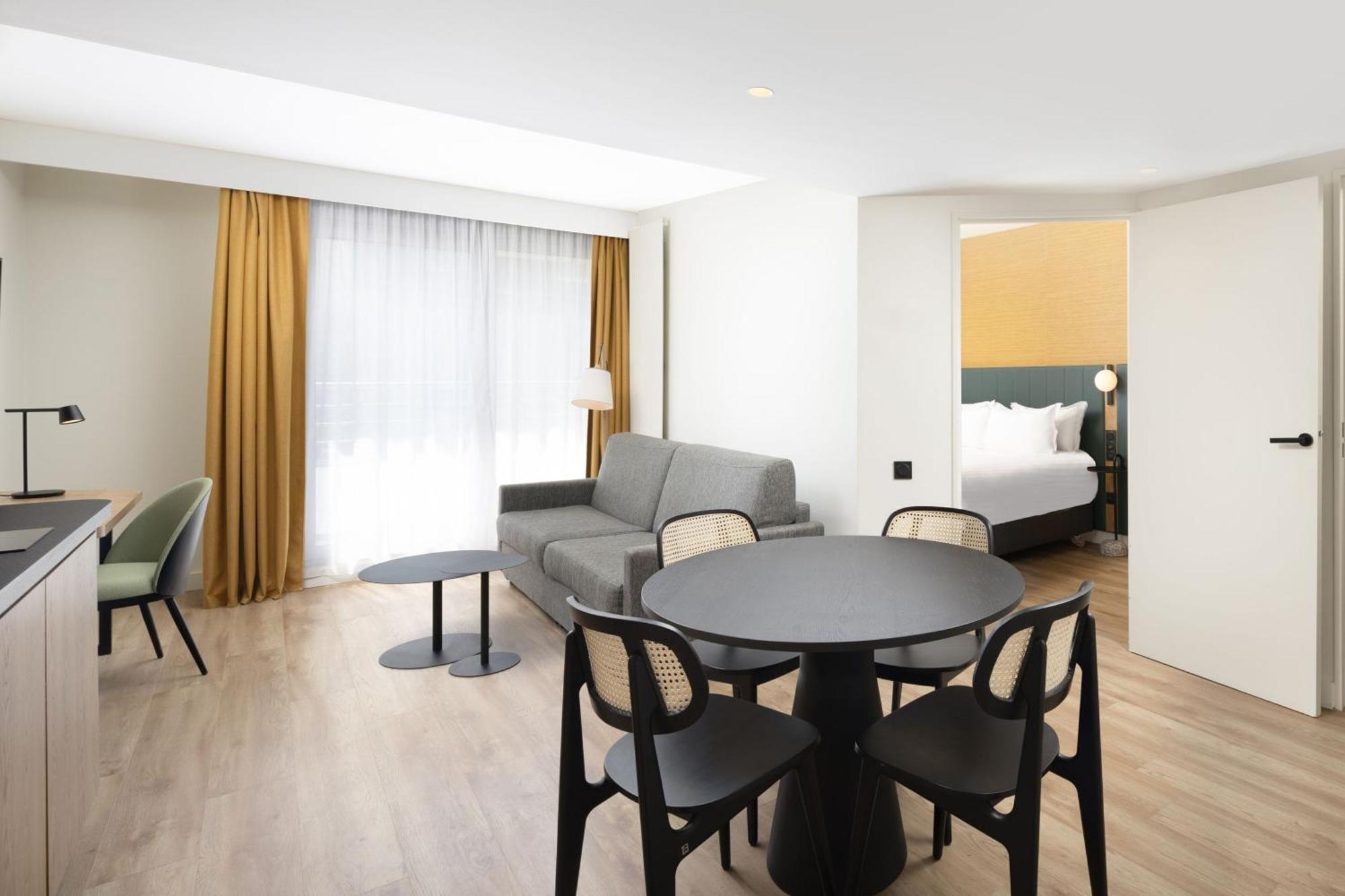 Residence Inn By Marriott Paris Didot Montparnasse Exterior photo